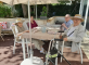 Déjeuners dans le jardin Résidence La Roseraie Viry-Chatillon
